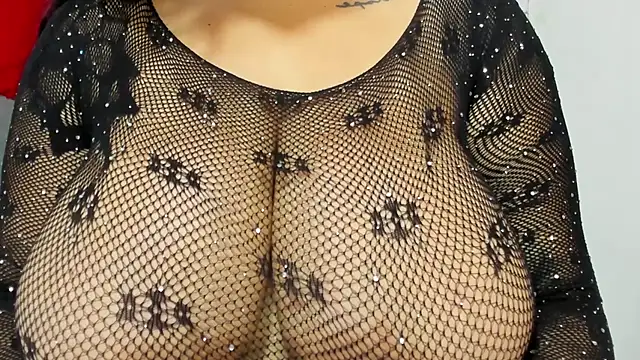 Caroliine_Torres live cam on StripChat