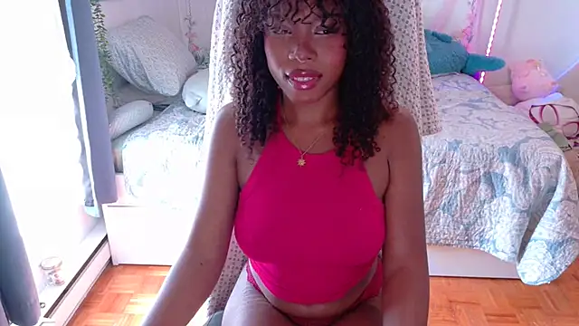 SparklingSoleil live cam on StripChat