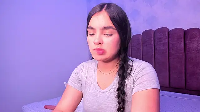 Kimmie_Bloomie live cam on StripChat