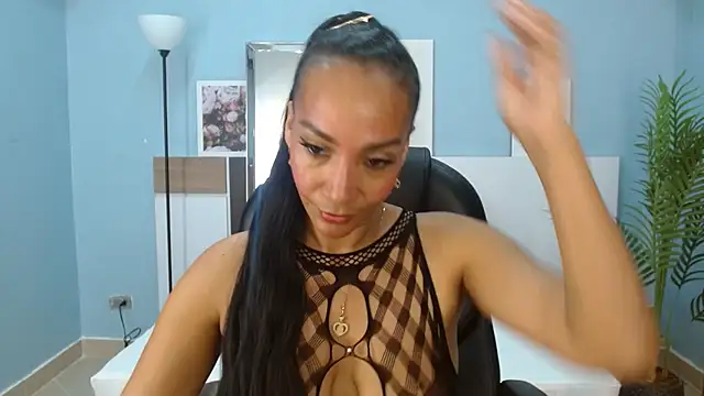 Manuela_giraldo_ live cam on StripChat