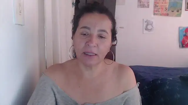 stefilove10 live cam on StripChat