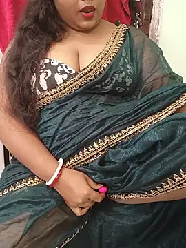 Moon_luxe live cam on StripChat