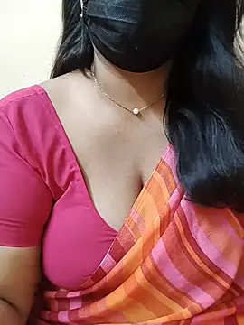 Stephaniee27 live cam on StripChat