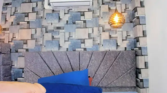 angel_dthroatt webcam