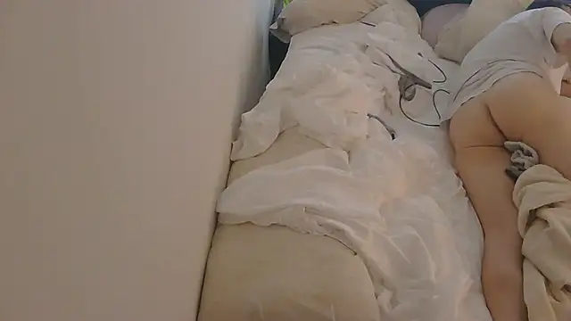 SissyBottoms live cam on StripChat