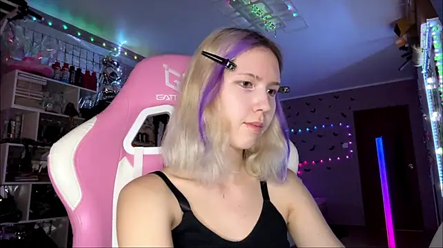 lonely_bunny webcam