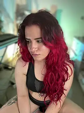 NikkiNix