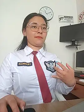 Queen_linda1 live cam on StripChat