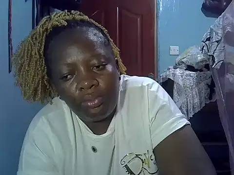 Ebonyceline live cam on StripChat