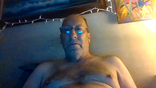 hornyrich69 live cam on StripChat