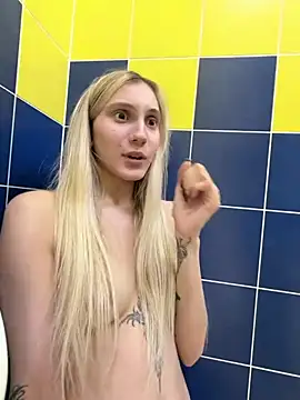 Pink_Kiss live cam on StripChat