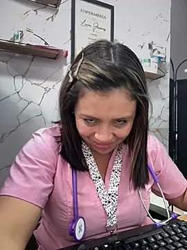 Melany-1 live cam on StripChat