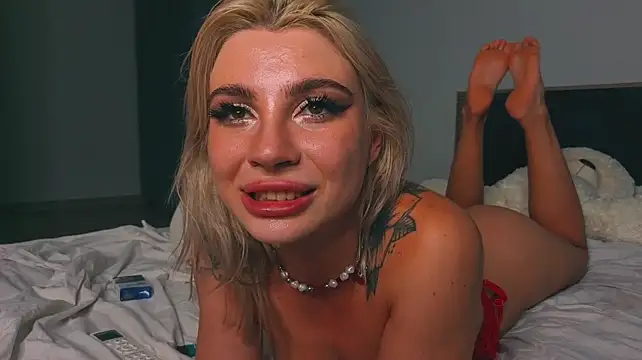 Ashley-Urban live cam on StripChat