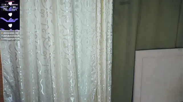 KaleyMahunik live cam on StripChat