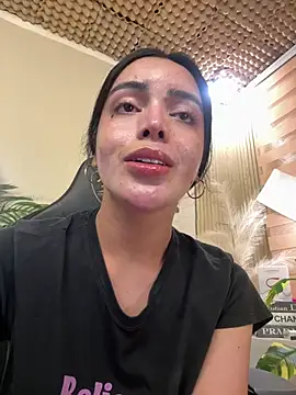 TS-SimplyTheBest live cam on StripChat