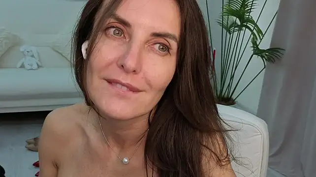 Beylly live cam on StripChat