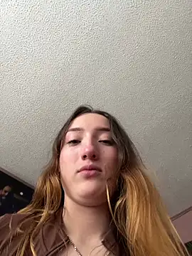 Valery_Salmons webcam