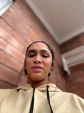 Isabella-Teen