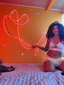 Morenayaa live cam on StripChat