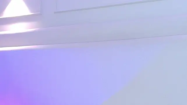 NaomiKlarc webcam