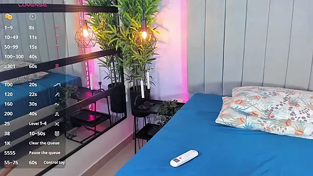 MiaaOConnor webcam