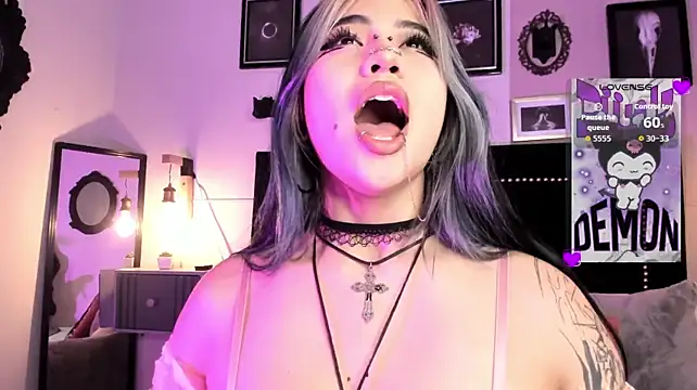 pinkk_deemon (F teen) - Spnask shake ass