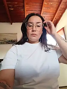 salogray8 (F milf) - Red marks ♥️🍒 spank boobs & ass