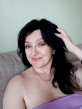 MilaSky4701 live cam on StripChat