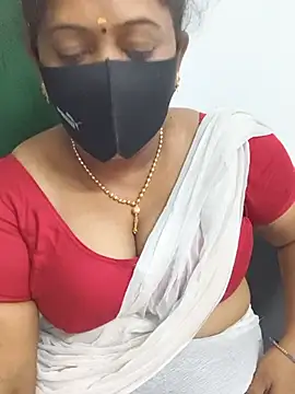 tamilrose143 live cam on StripChat