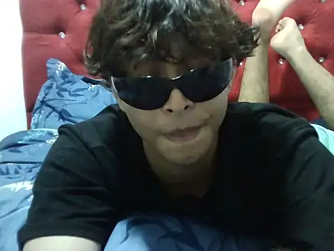 NarcismoXmoon live cam on StripChat