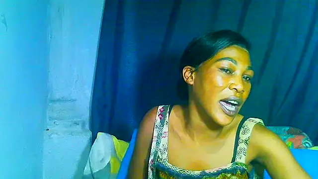 freaky_naughty live cam on StripChat