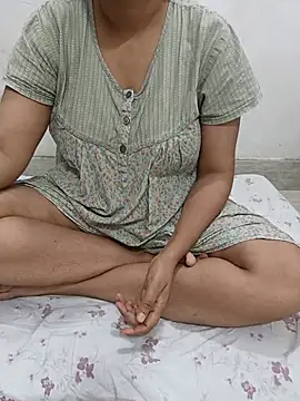 mumbairubyrose live cam on StripChat