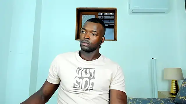 Dylan_Taylor live cam on StripChat