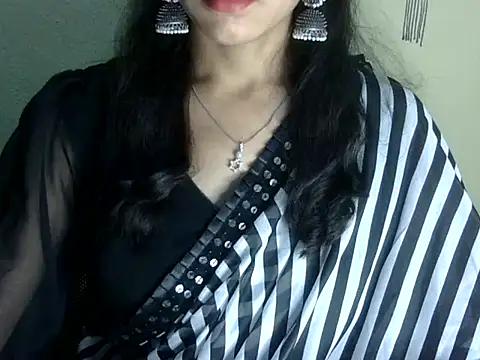 Shazi_1 live cam on StripChat
