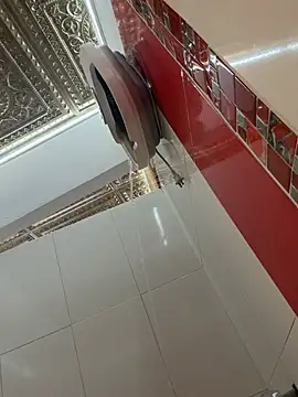 Yasmina_Noir