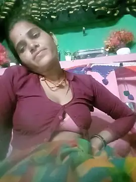 Soniahot02 live cam on StripChat
