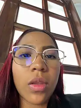 LucyLeah webcam