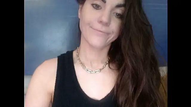 AliceTailor live cam on StripChat