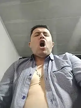 BigCristh79 live cam on StripChat
