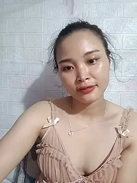 Akile80 live cam on StripChat
