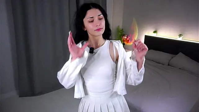 DeeannLaclair