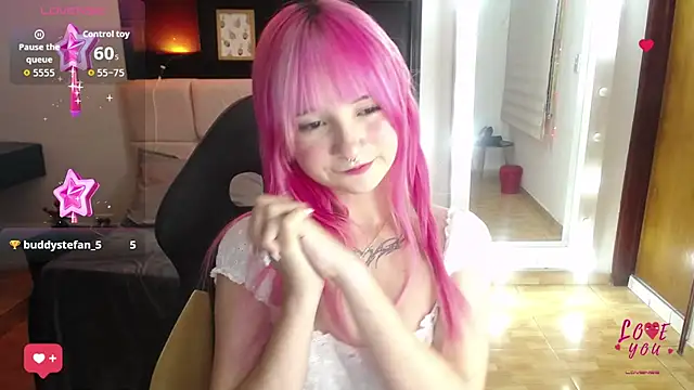 _Charlotte_Collins_ live cam on StripChat