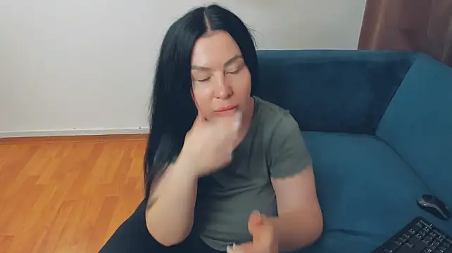 BrilliantGirll live cam on StripChat