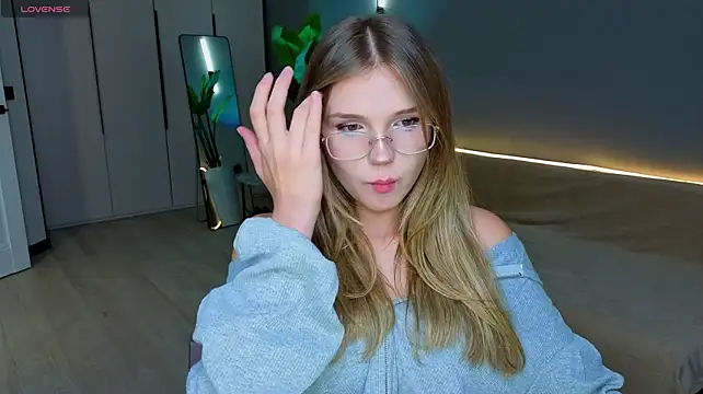 linakorvin live cam on StripChat