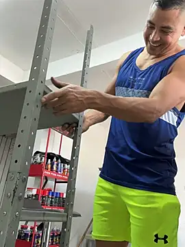 Paul22cm- live cam on StripChat