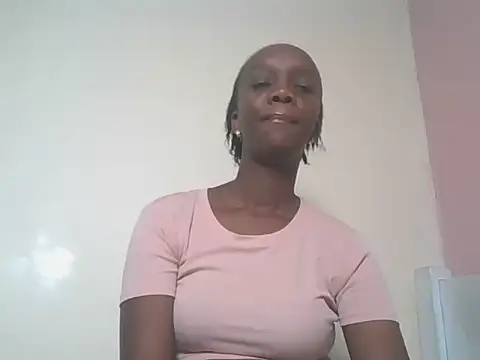 naughtypetite1 live cam on StripChat