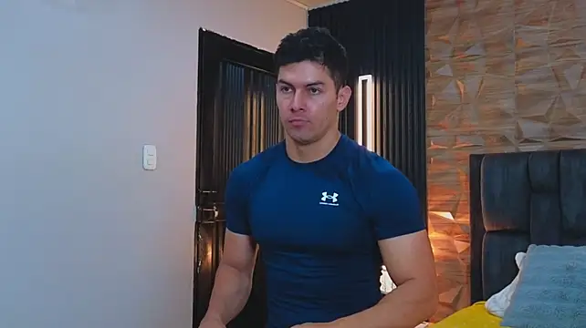 FelipeAndMarcello3 live cam on StripChat