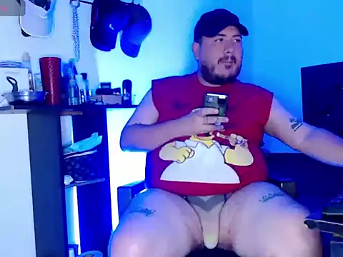 sebastianbigxxx live cam on StripChat