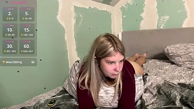Skinny_girl_ live cam on StripChat