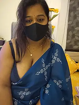 beauty_lisa- (F young) - boobs oilings
